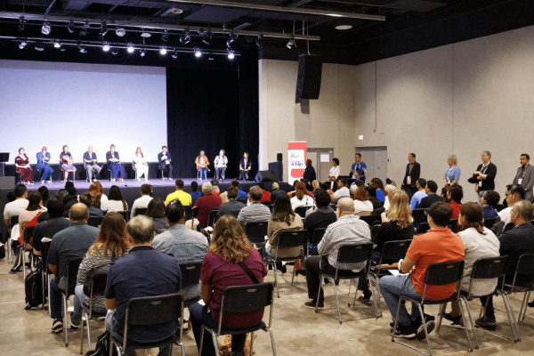 magnific_meeting-of-people-in-a-sp_NZHi8e16D9
